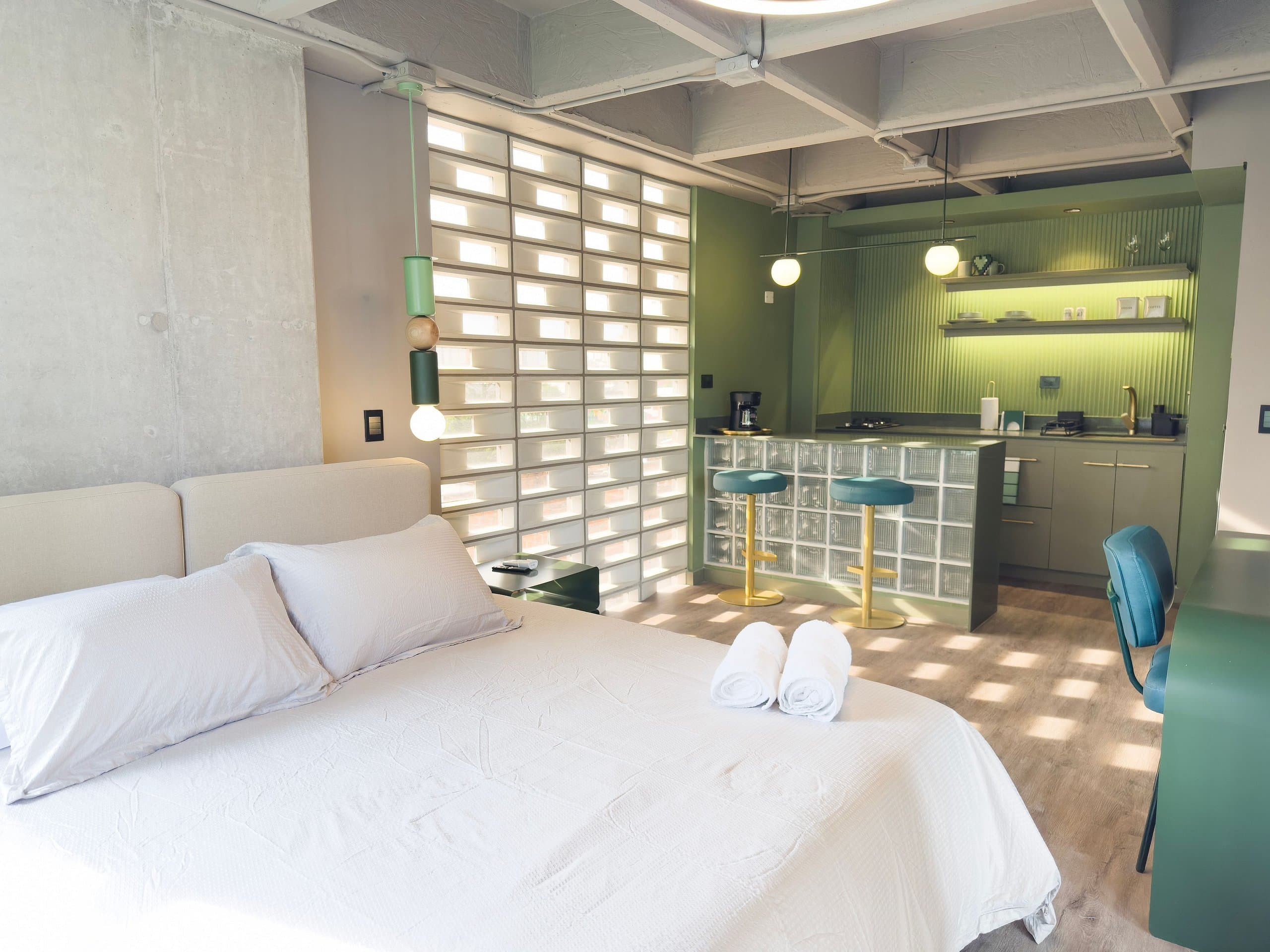 Cama